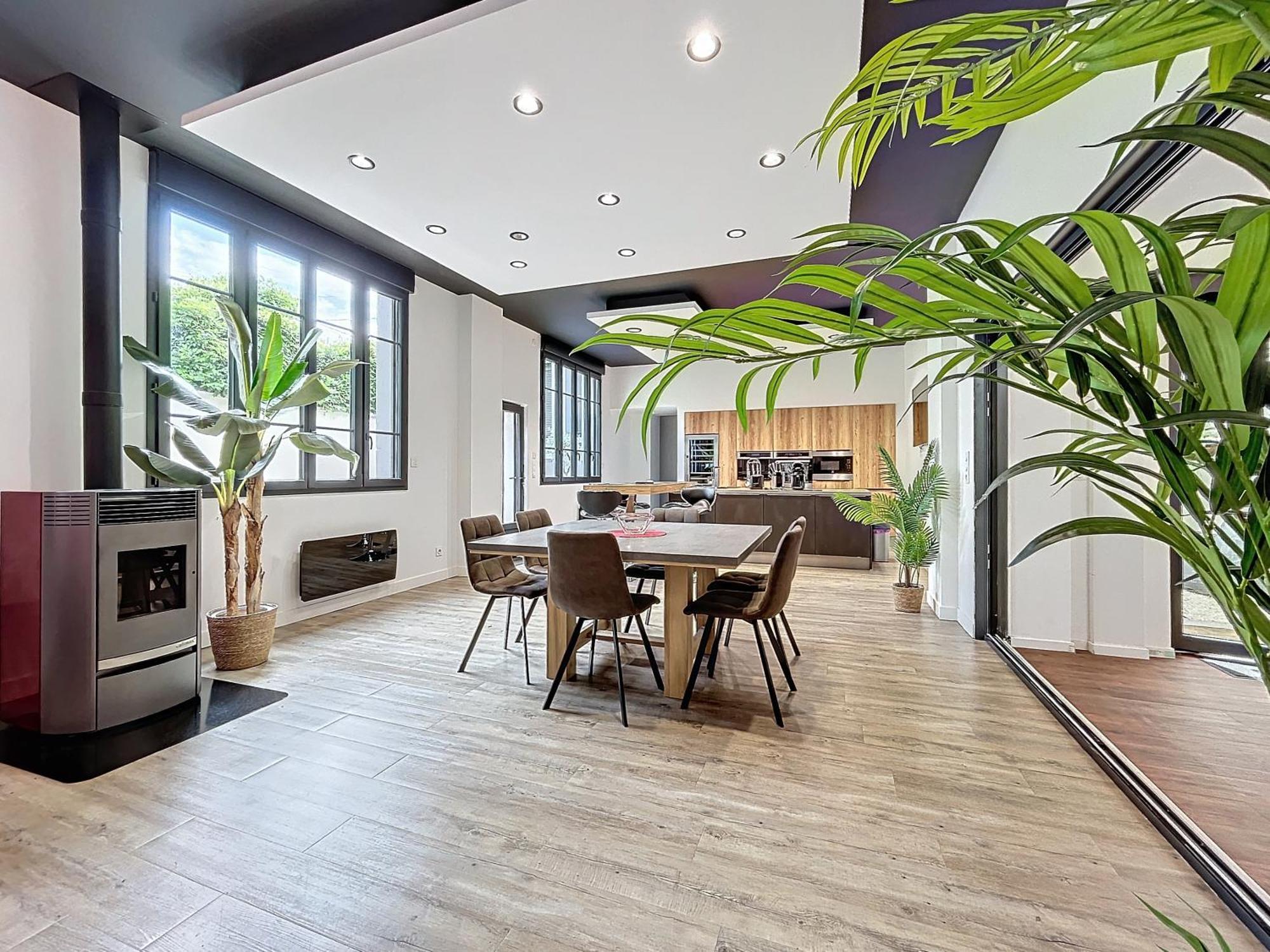 Loft Terrasse Avec Spa Proche Centre Historique Montluçon Dış mekan fotoğraf