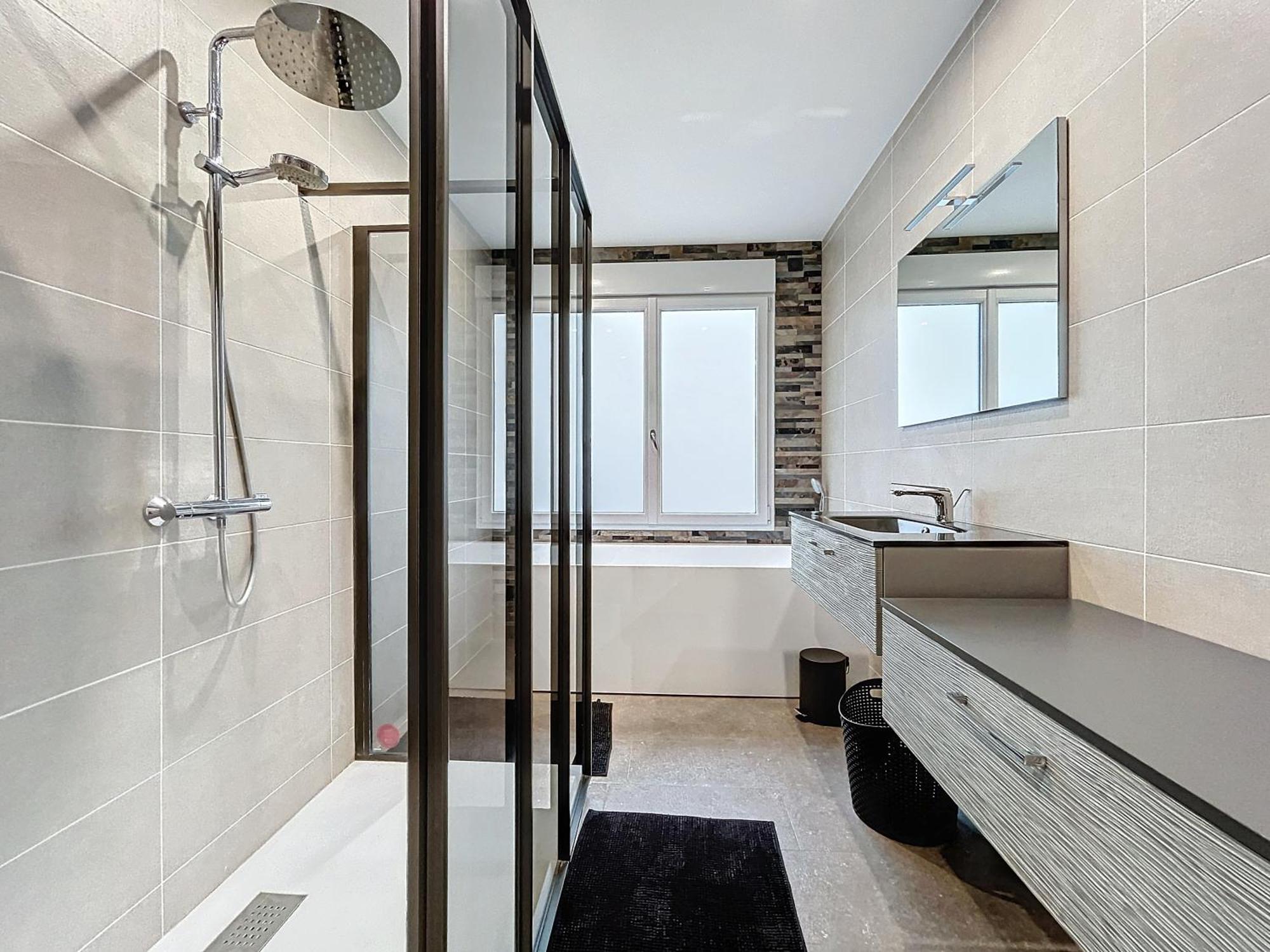 Loft Terrasse Avec Spa Proche Centre Historique Montluçon Dış mekan fotoğraf